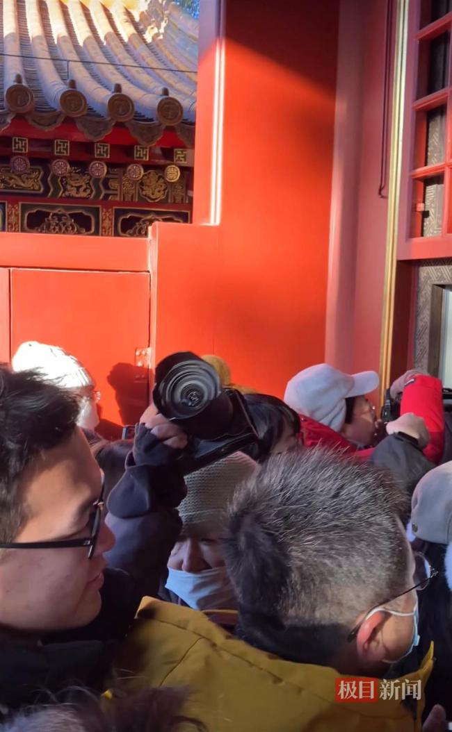 故宫开门旅客决骤4分钟赶到养心殿 历史场景颤动重现