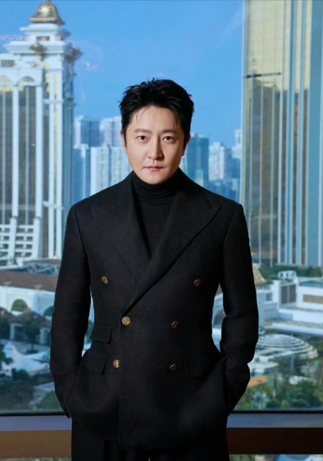 郭京飞解读《老舅》中角色特点 喜剧人设天花板