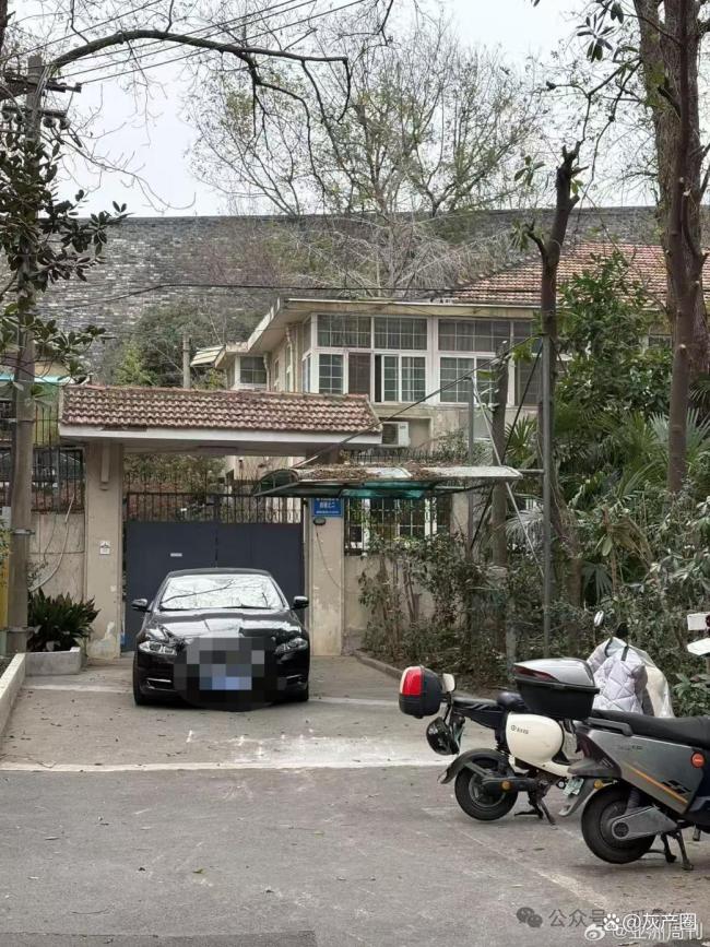 媒体:南博前院长徐湖平被带走调查 文物黑幕浮出水面