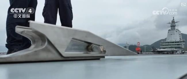福建舰首次海上训练彰显硬核实力 电磁弹射展现强大战斗力