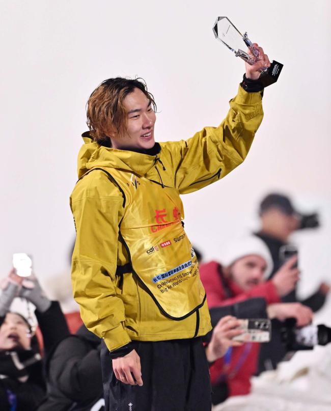 新华社评出2025年中国十佳运动员 荣耀与梦想齐飞