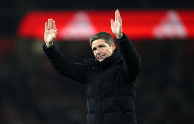 英超黑马遭遇五连不胜,主力遭豪门哄抢,战绩崩盘引发连锁反应危机