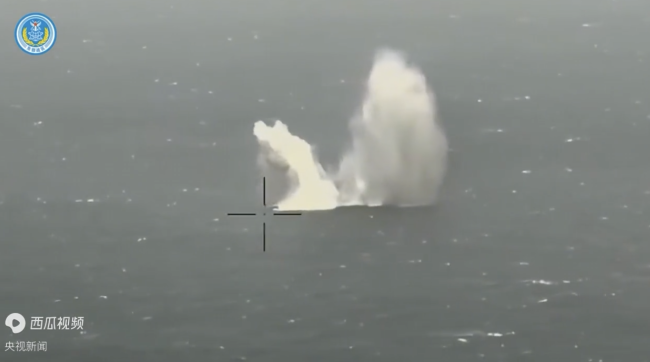 解放军火力突击画面：开火 全部命中 多军种联合演练