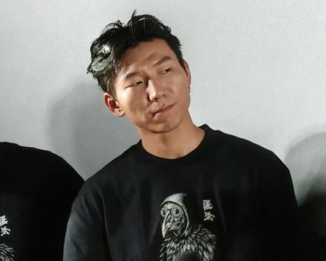 《匿杀》再组套路局：黄晓明王迅冷峻双面，张钧甯彭昱畅姐弟连心 复仇解气贺岁