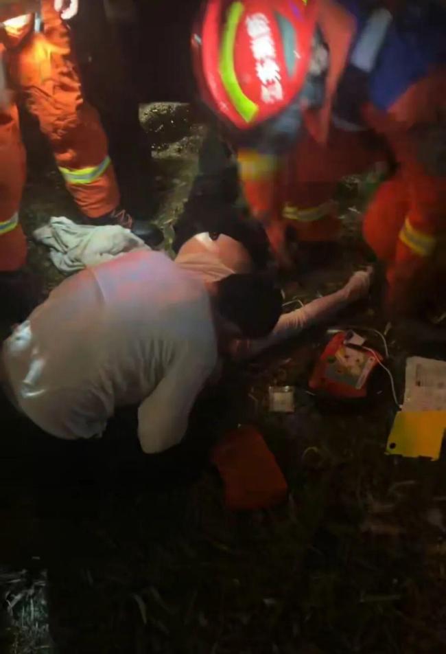 跳水救人的3孩妈妈被申报见义勇为 巾帼英雄获赞