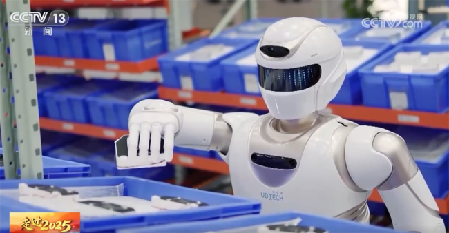 回顾2025年中国经济与国际格局 韧性增长与创新引领