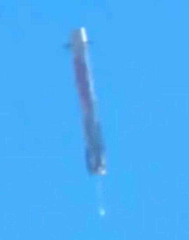 商业航天的狂奔与太空安全隐忧 2025年的挑战与突破