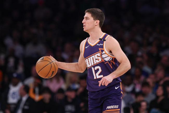 太阳送国王4连败 布克火力全开助胜