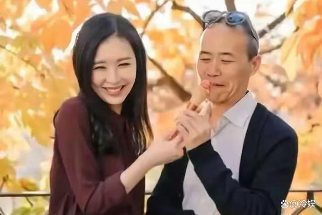 田朴珺辟谣和王石离婚 婚变传闻再起