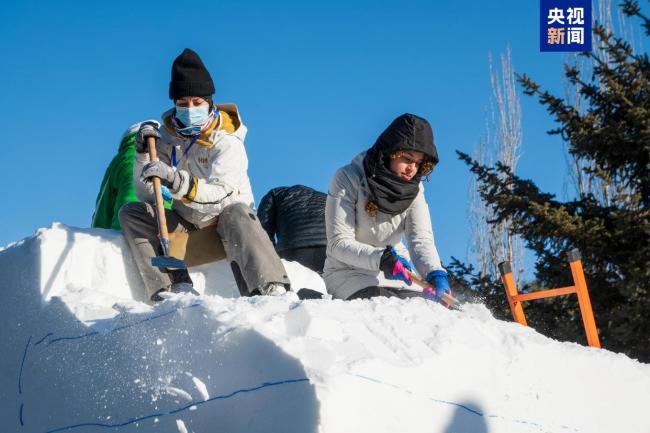 第十八届国际大学生雪雕大赛在哈尔滨开赛