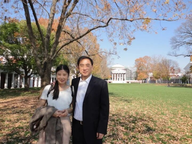 丈夫离世6旬初代丁克不悔没要孩子 共度别样人生