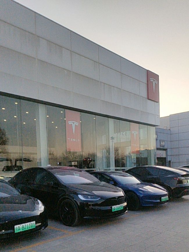 探店特斯拉“变相降价”后门店情况如何