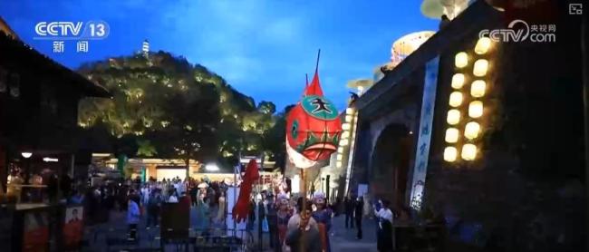 新花样"频出点燃消费"热引擎":年夜饭预订热度飙升