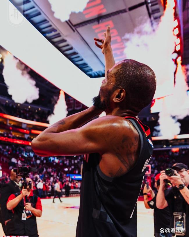 杜兰特全明星得票引热议!戴小绿帽率队出征 火箭球迷心痛落差