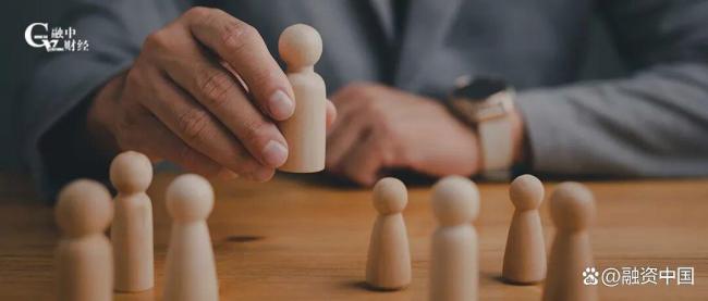 美国芯片巨头为何争相请华人工程师掌舵AI芯片?