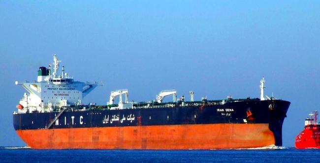 一艘油轮被美军追了17天 海上追逐引发国际风波