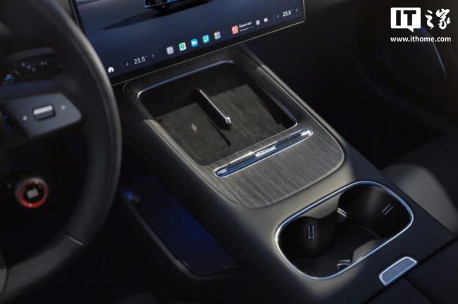 雷军回应新一代SU7外观为何基本不改 安全与配置全面升级