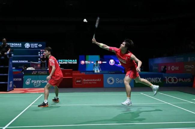 国羽男双头号组合首轮遭逆转，网友纷纷不满 男双成短板