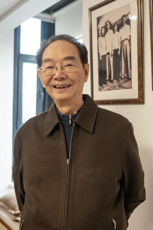 周恩来侄子:七伯一生坚守廉洁底线 天下为公的精神典范