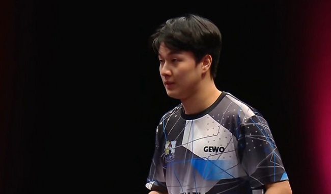 一场3-1逆转！国乒周启豪打败韩国男单一哥 逆袭晋级16强