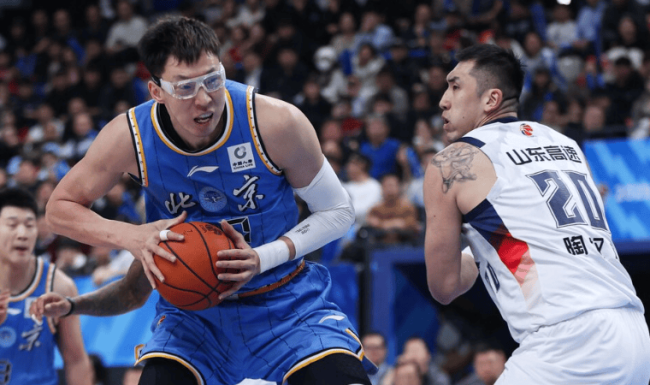 北京山东火爆突破完好缅想:周琦被隔扣+寻衅 大魔王发火两边吃T 北京队爆冷惜败