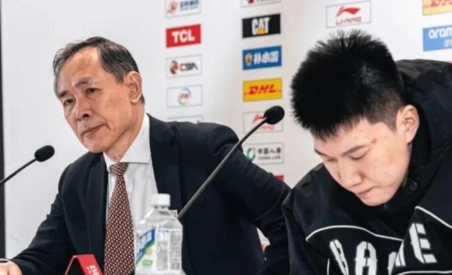 北京男篮主帅许利民被喊下课，郭昊文11中1外加6作假，新疆新帅到位 CBA赛场风云不断