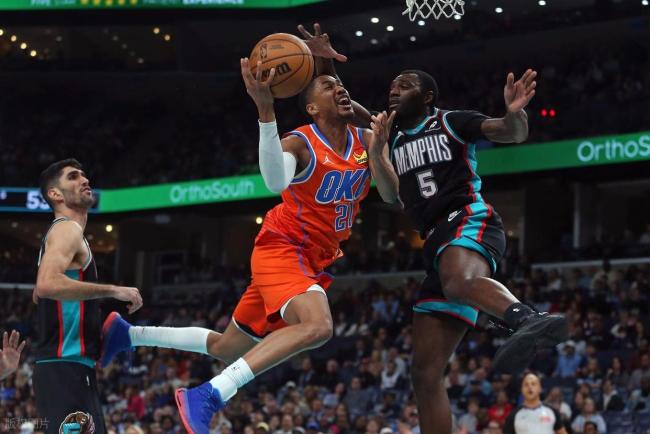 残阵雷霆21分大逆转灰熊 替补奇兵建功