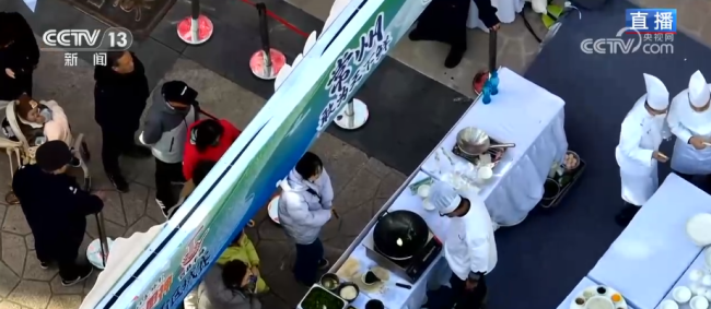 品质升级、暖意涌动点亮节前消费新图景