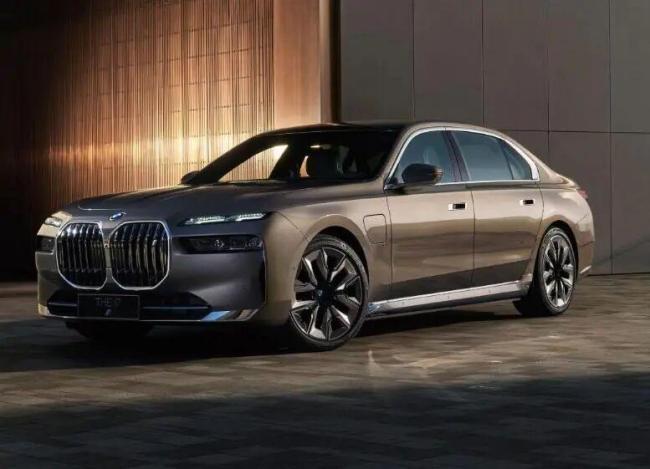 暴跌12.5% 宝马在中国卖不动了 电动化竞争失利