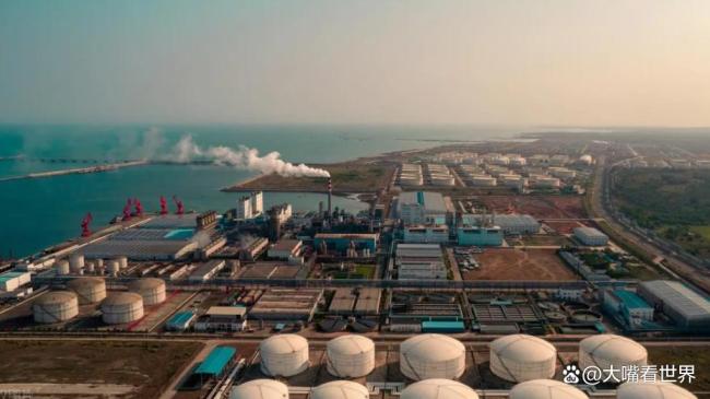 伊朗的霍尔木兹海峡 全球能源命运的咽喉