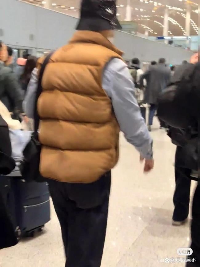 马龙到达米兰 帅气『穿搭』引关注