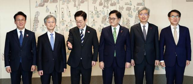 尹锡悦的权力坠落与终局审判 司法程序的较量