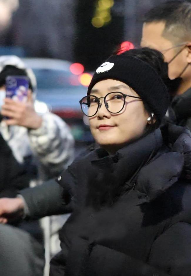 马年春晚第1次联排恰逢北京第一场雪 明星齐聚添喜气