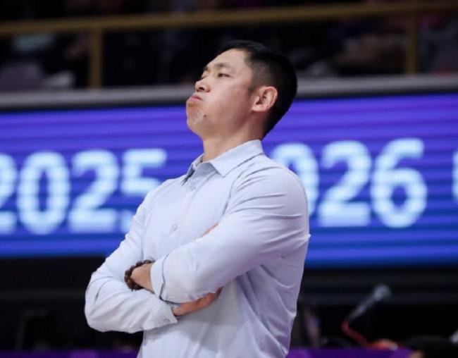 张庆鹏：感谢球员们的全力以赴