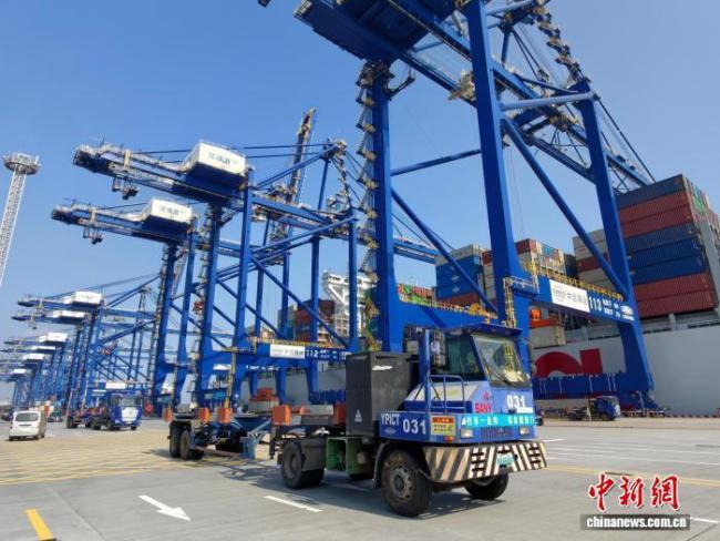 海南封关满月：洋浦港加速链接全球