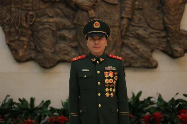 35名“兵王”照片公布 武警部队最高警衔授予仪式举行