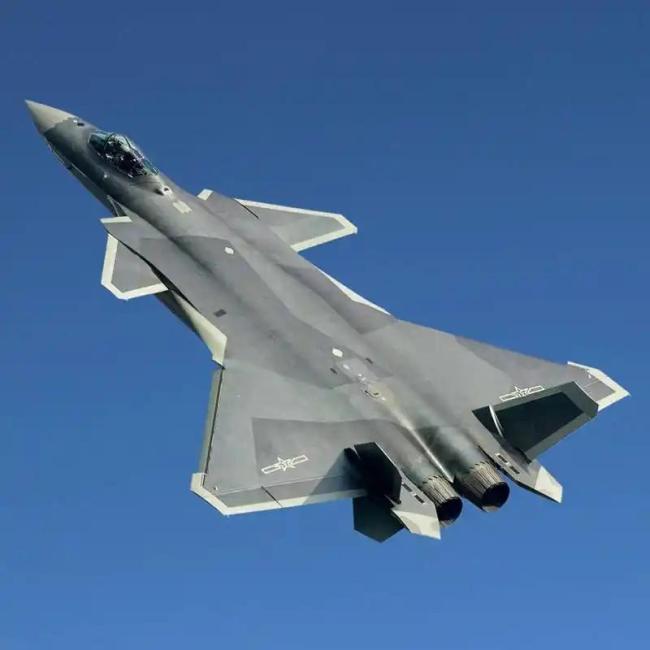 台退将：歼-20将改变西太军力平衡 隐身战机展示实战能力