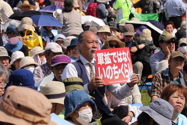 日本开年密集吩咐搞了哪些小当作 鼓舞“再军事化”激勉警惕