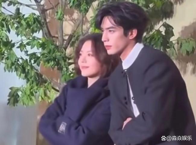 赵今麦被辱弄“统领全场的聂总妈咪” 变装与本质的竣工共振