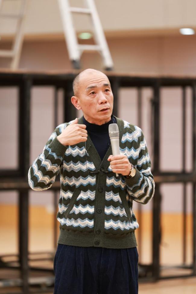 话剧《雨燕》紧张排练股票配资平台推荐，把乱世中的测绘传奇带向大众视野 首演在即燃情预热