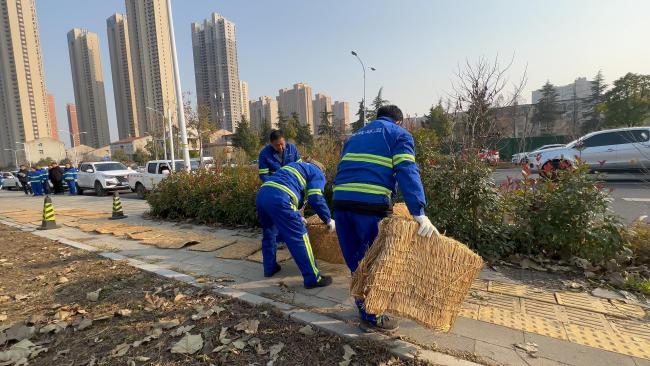 武汉向全市发出扫雪除冰倡议书 同心护路暖江城