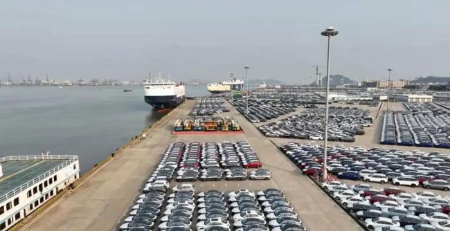 加拿大省长妄言中国电动车会监听遭怼