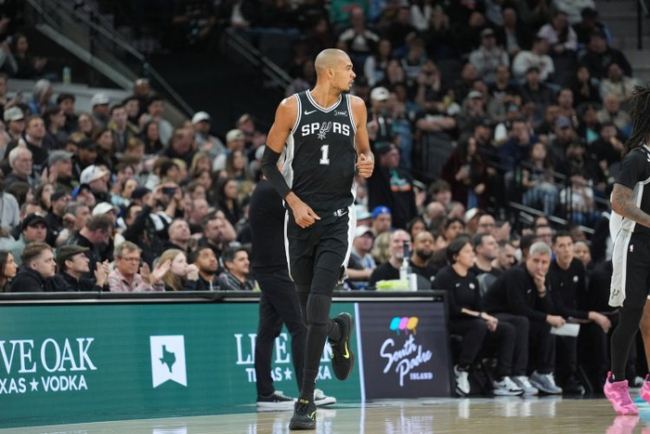 追梦：文班不会成为NBA门面