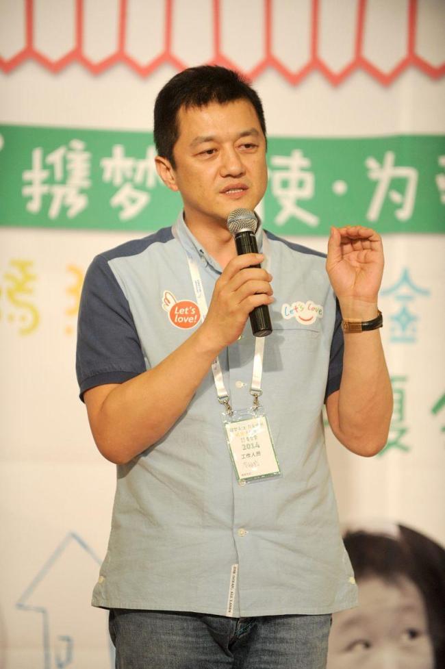 为什么几十万网友会出手拉李亚鹏 真诚引发慈善奇迹