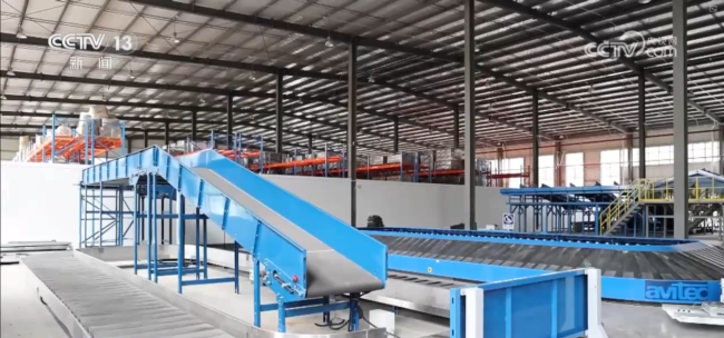 以科技创新为引擎 物流装备“中国智造”走向全球