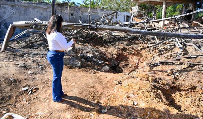 探访在袭击中受损的委科研院