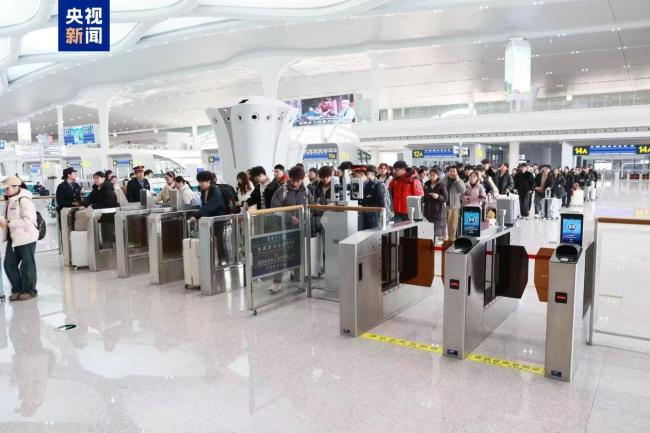 春运40天 长三角铁路预计发送旅客首次突破1亿人次