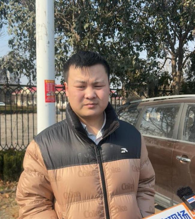 法官问为何在孩子面前行凶男子哭了！