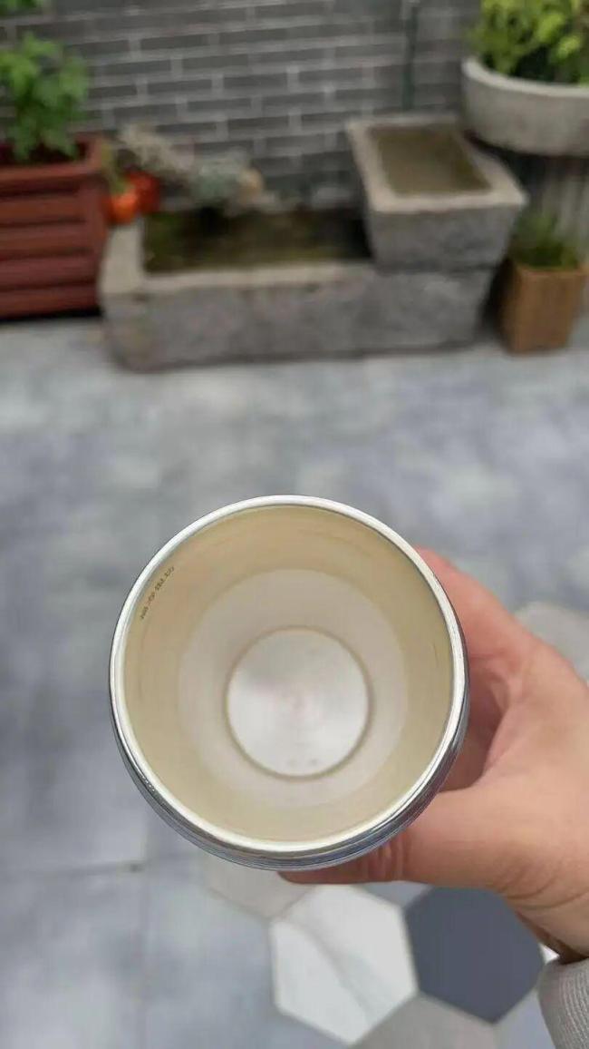 珠宝店回应赠品银杯身价反超钻石 银价飙升引发价值反转