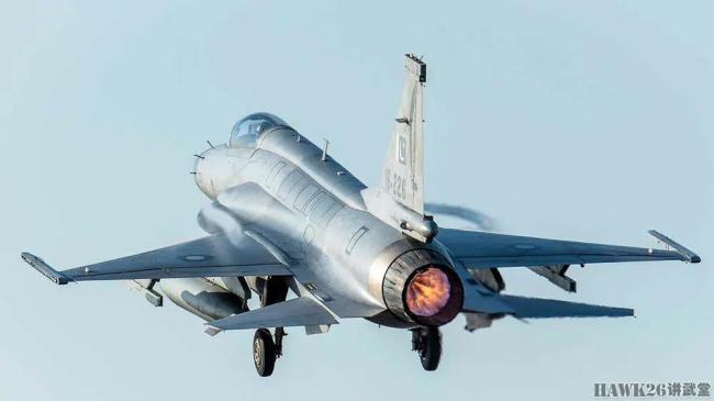 美媒曝摩洛哥考虑购买枭龙战机 成本优势成关键